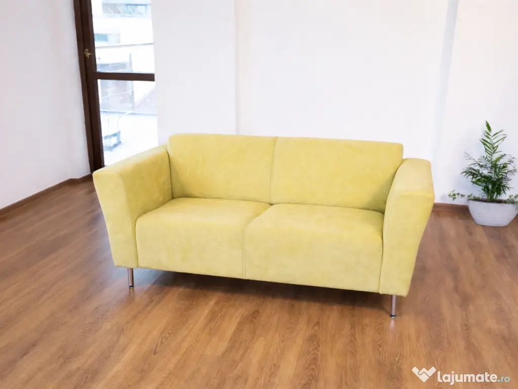 canapea 2 locuri - ideal birou/recepție/cabinet - stare foarte bună 