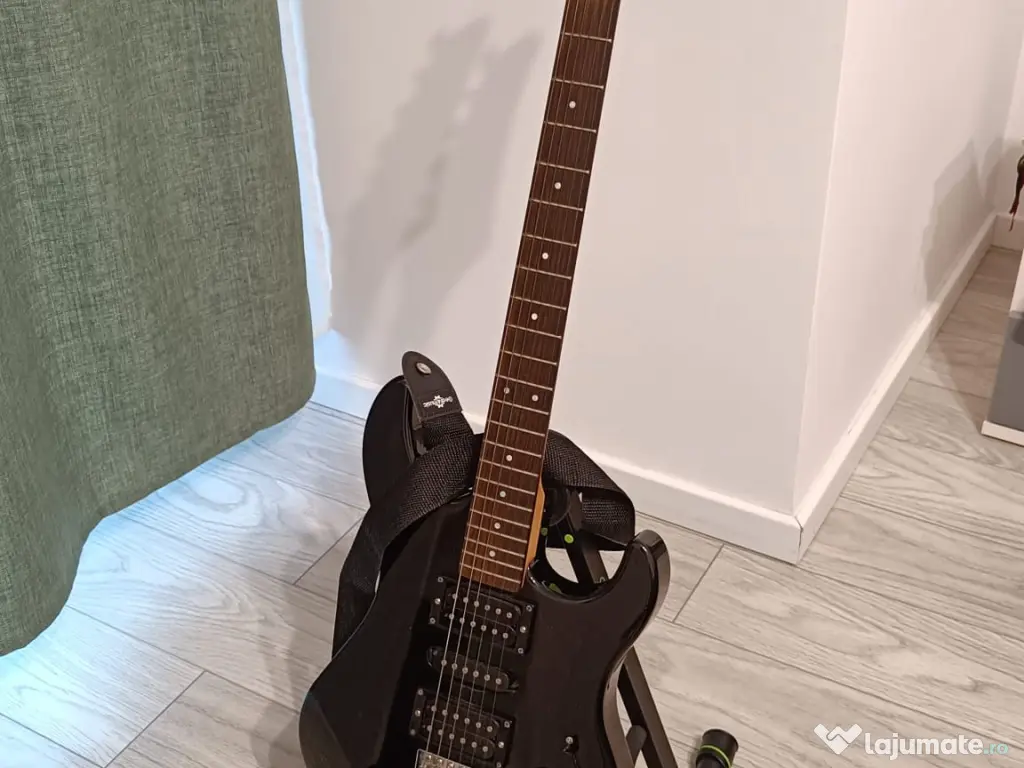 Set Chitară Electrică Yamaha ERG 121 + Amplificator Line 6 Spider Classic 15 