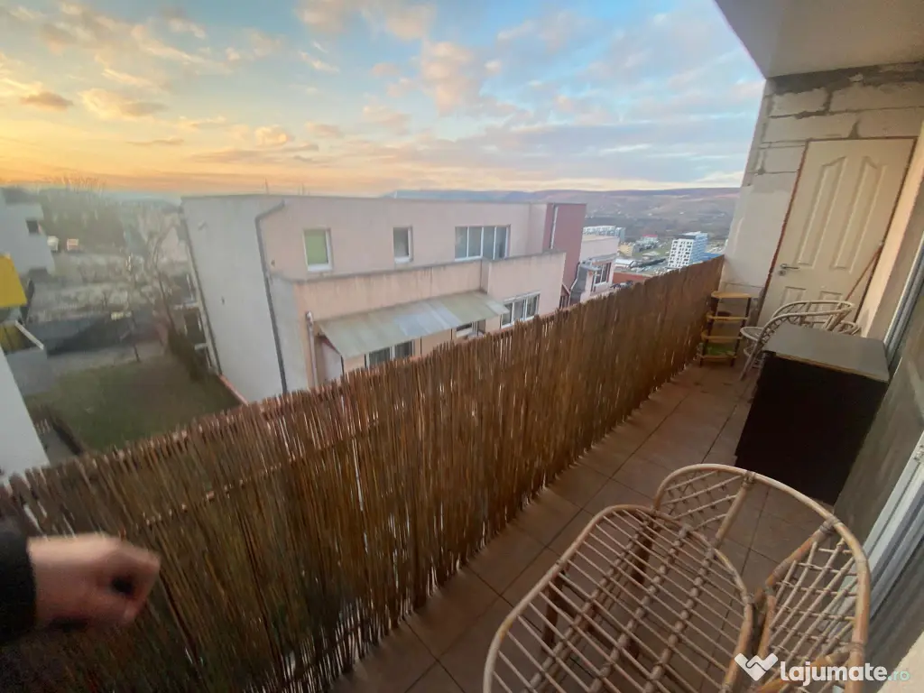 Vand apartament 1 camera 