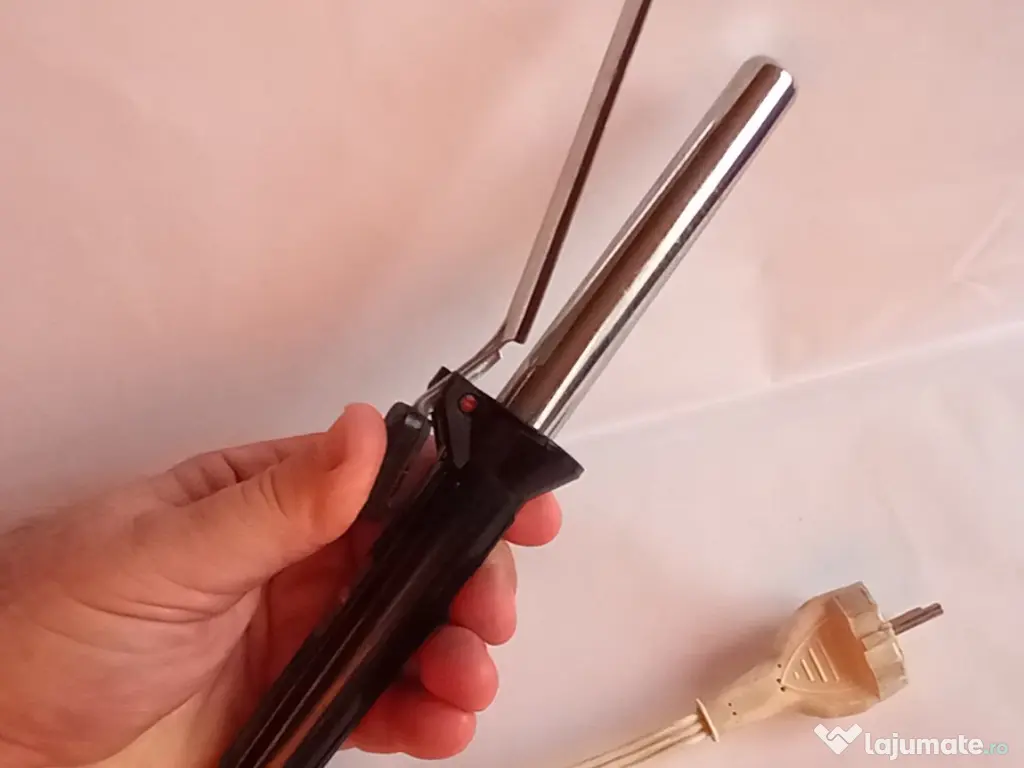 fier electric pt ondulat părul "BUCLEX", anii 70, funcțional (30 - 25 lei)