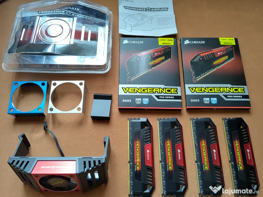 Corsair Vengeance Pro 32GB (4x8GB) DRR3 1866Mhz + Corsair Vengeance RAM Cooler