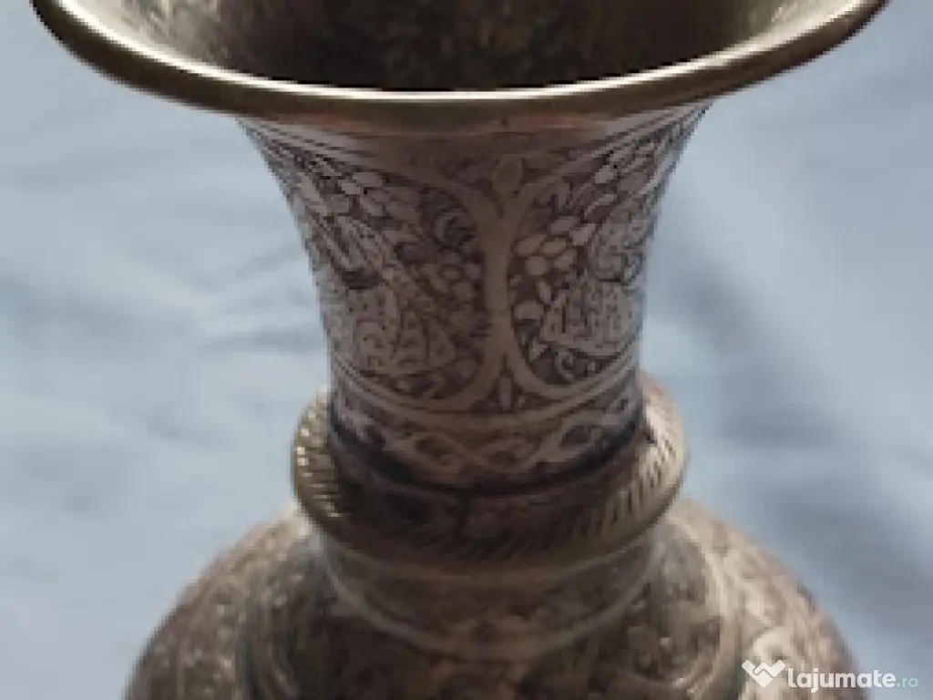 Miniatură Vază Persană din Alamă Gravată Manual - 11,5 cm - Décor Etno