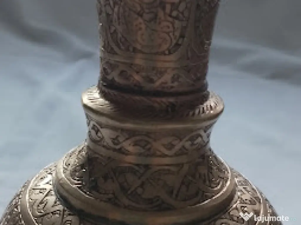 Miniatură Vază Persană din Alamă Gravată Manual - 11,5 cm - Décor Etno