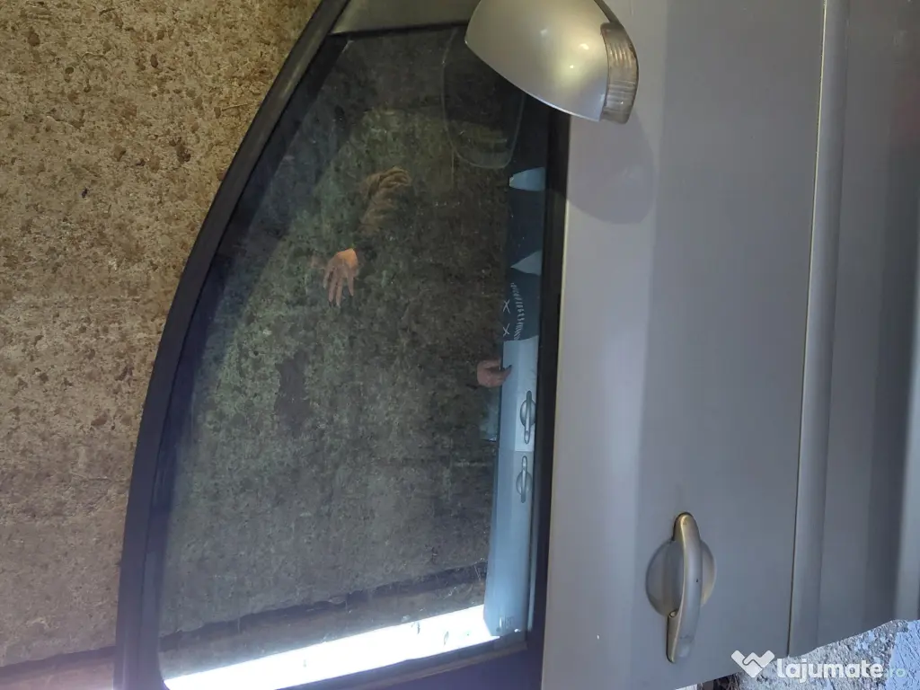 Vand diferite piese vw touran 1.9 cod bls 