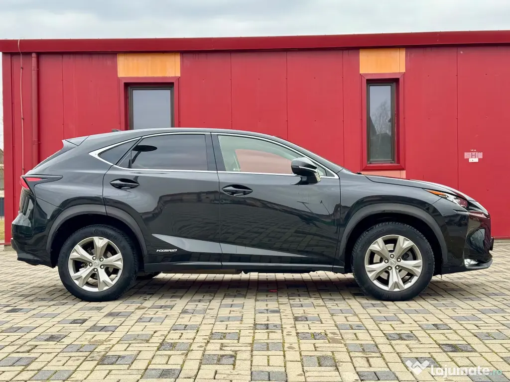 Lexus Seria NX 300h 4WD E-FOUR Luxury Line
