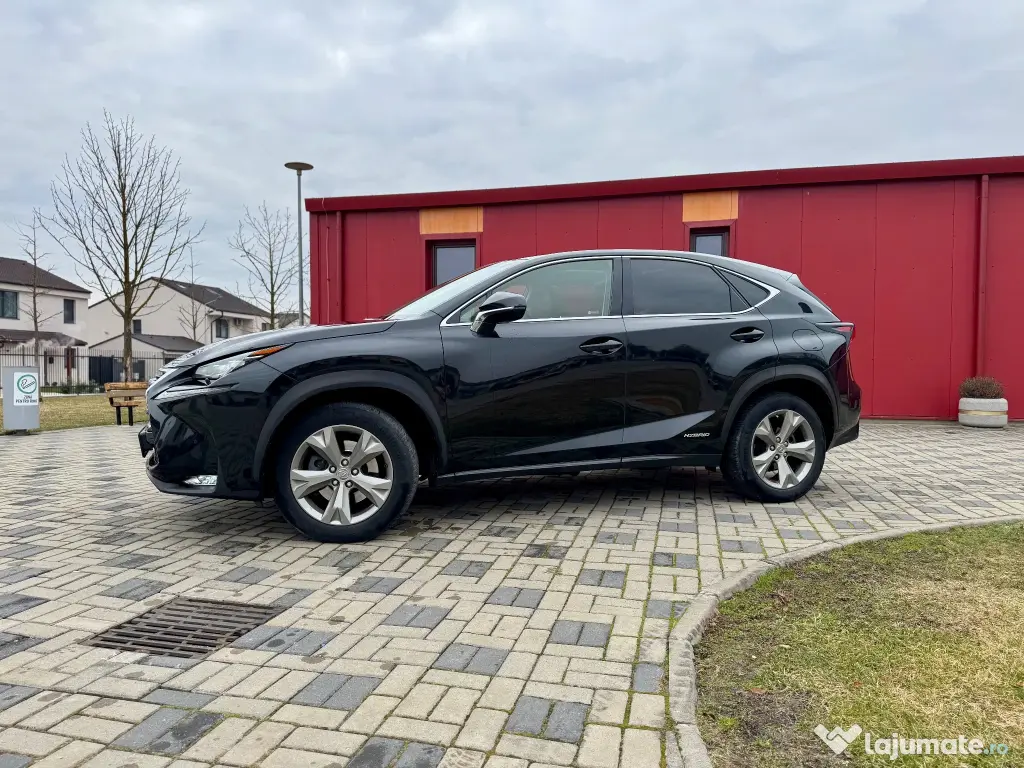 Lexus Seria NX 300h 4WD E-FOUR Luxury Line