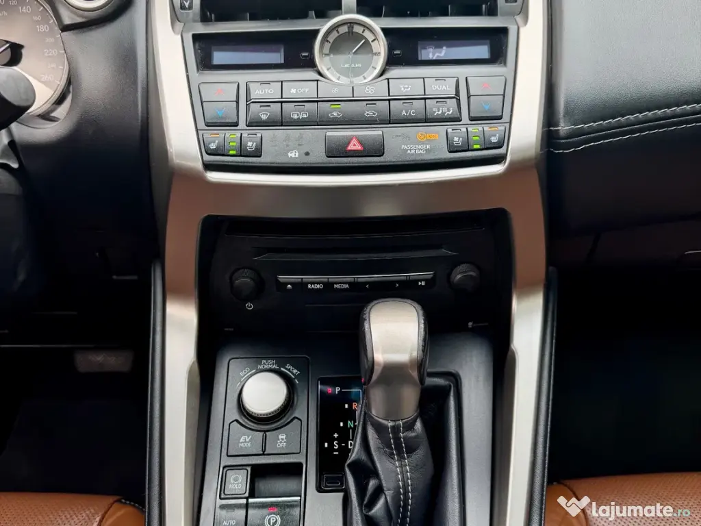 Lexus Seria NX 300h 4WD E-FOUR Luxury Line