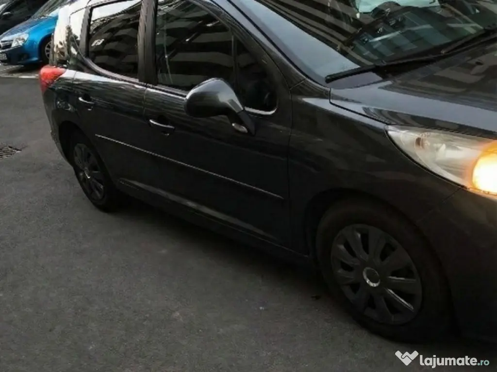 Vând Peugeot 207 - 2011 