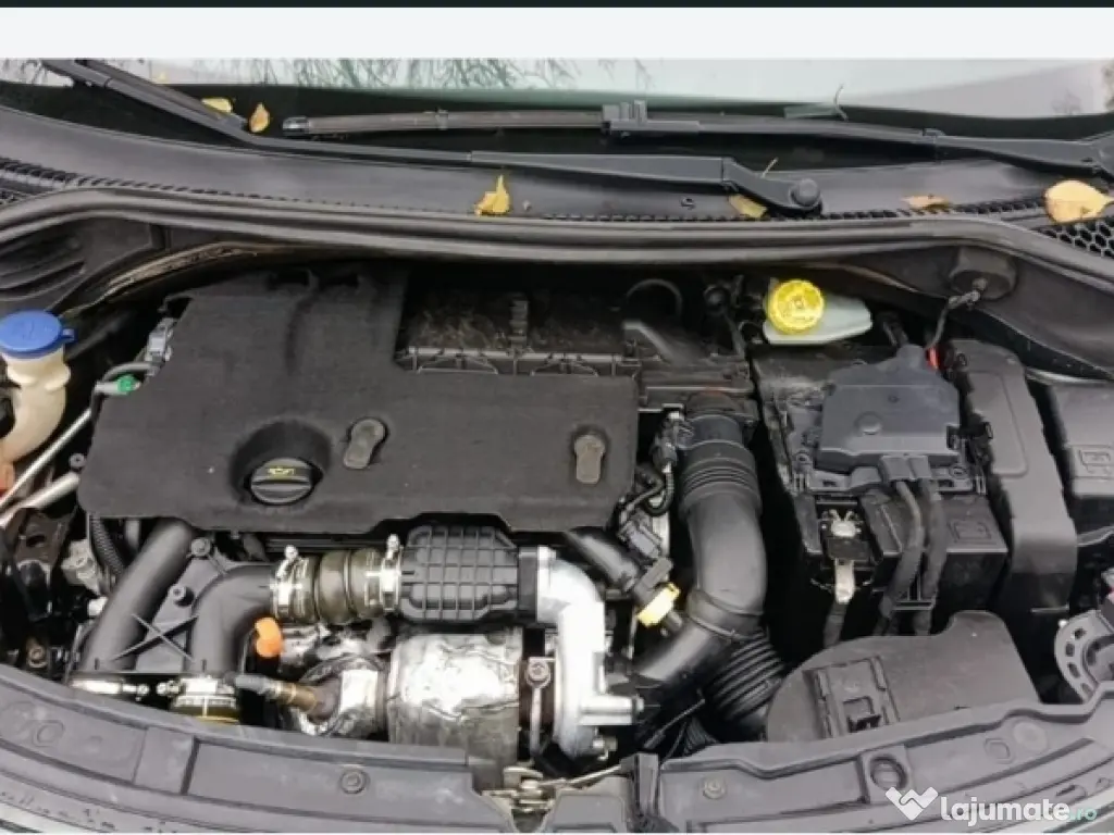 Vând Peugeot 207 - 2011 