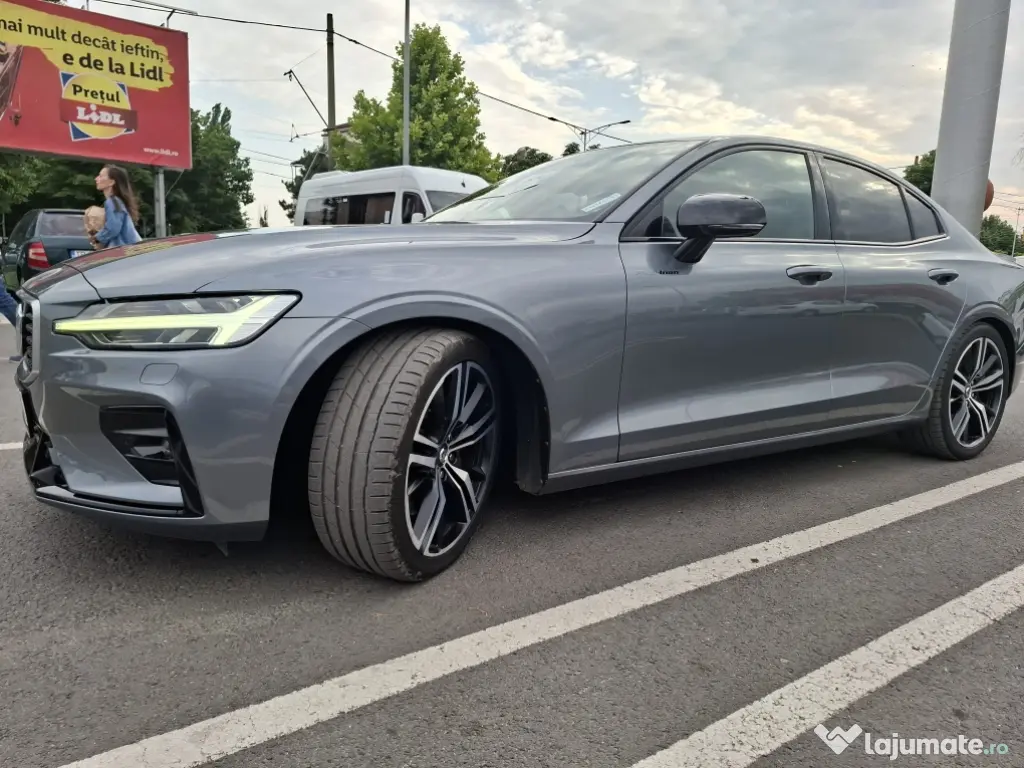 Volvo S60 2019 benzina T5
