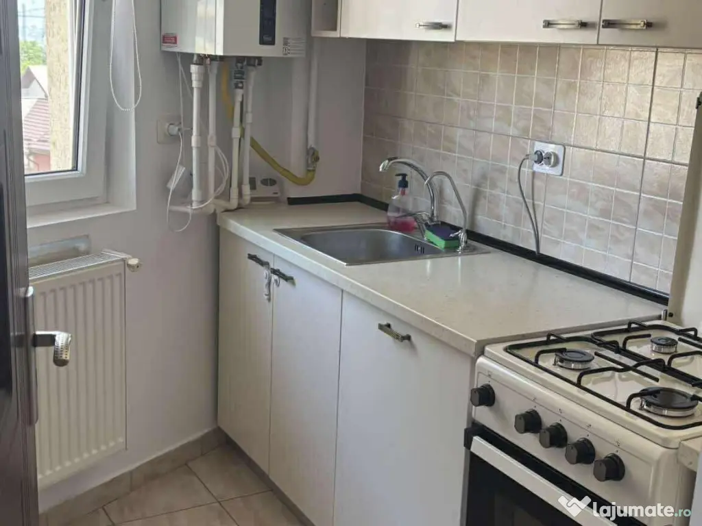 Inchiriez apartament 2 camere