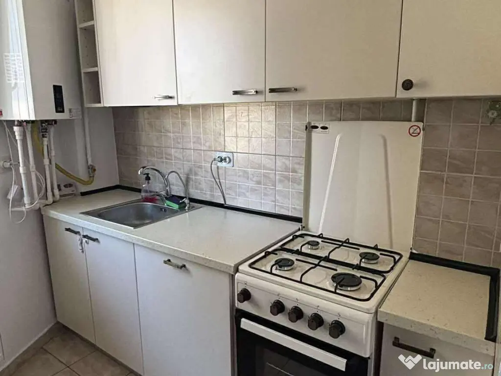 Inchiriez apartament 2 camere