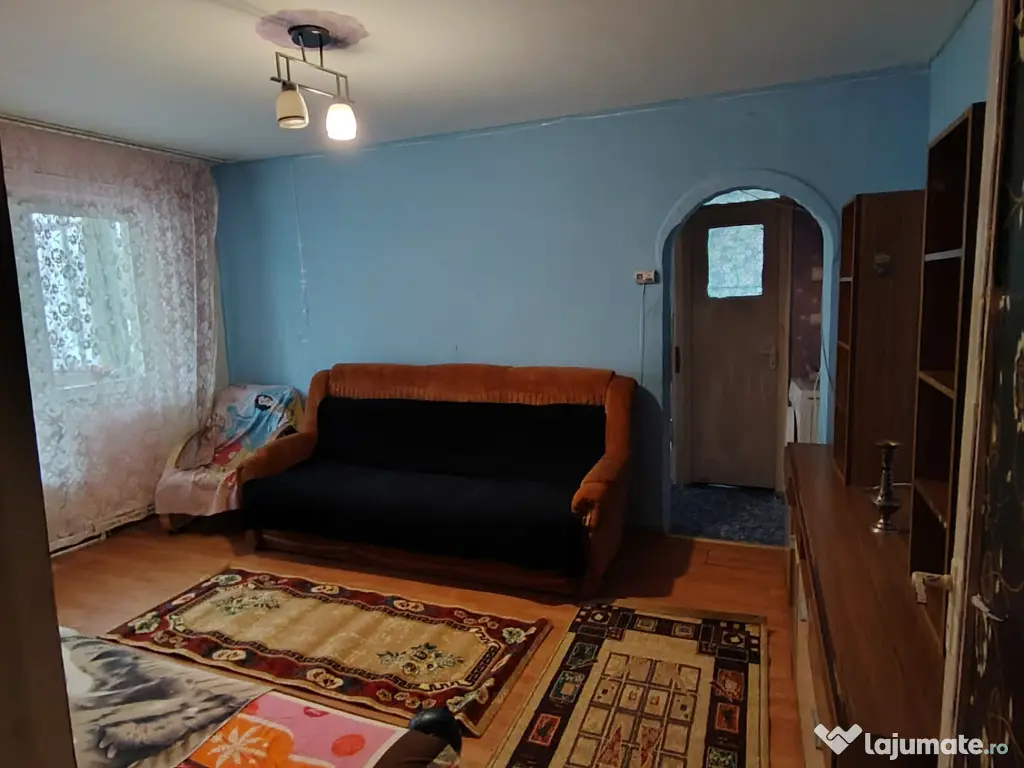 Vând/închiriez apartament et1,2 cmere