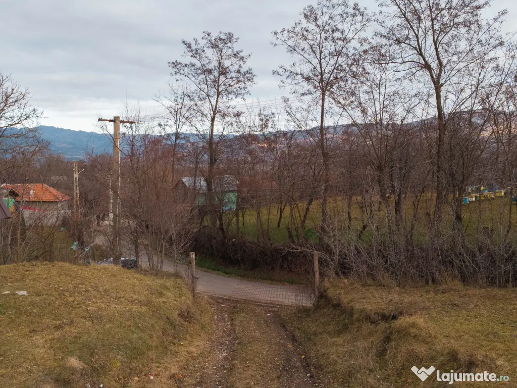 Teren de vânzare – 5.100 mp 