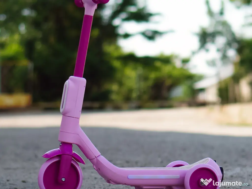 Trotineta electrica Kinderauto Aquamist cu aburi, lumini 30W 6V Pink