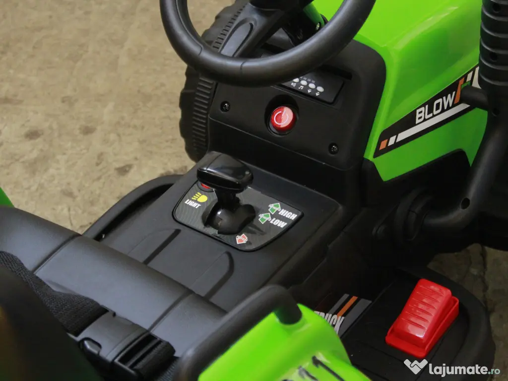 Tractoras electric Kinderauto BJ611 2x30W 12V cu remorca si RC Green 