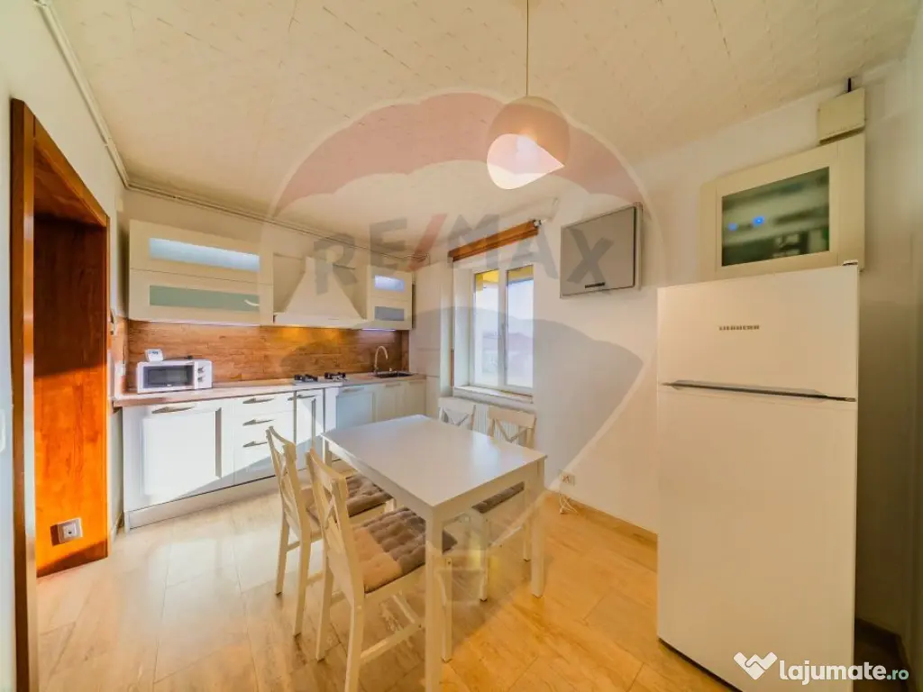 Apartament luminos cu 2 camere de inchiriat Ultracentral,...