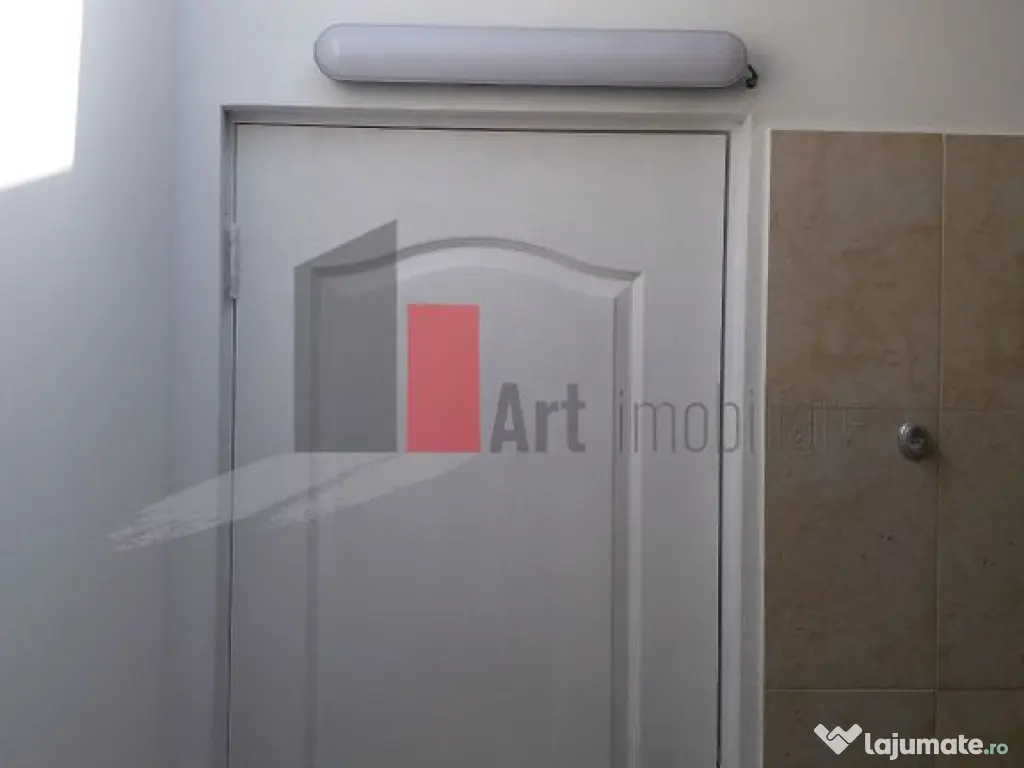 Oportunitate Unică! Vilă Spațioasă lângă Podul Gran... 