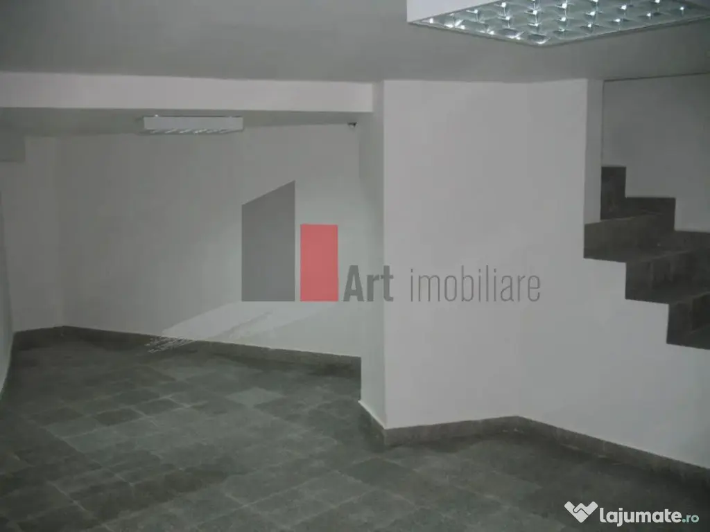 Oportunitate Unică! Vilă Spațioasă lângă Podul Gran... 