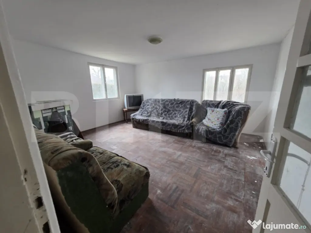 Casă 3 dormitoare, 90 mp, 1150 mp teren, Mircea Voda 