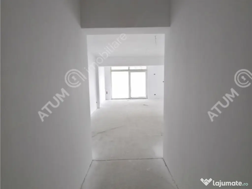 Apartament cu 3 camere si balcon in zona Calea Surii Mici di 