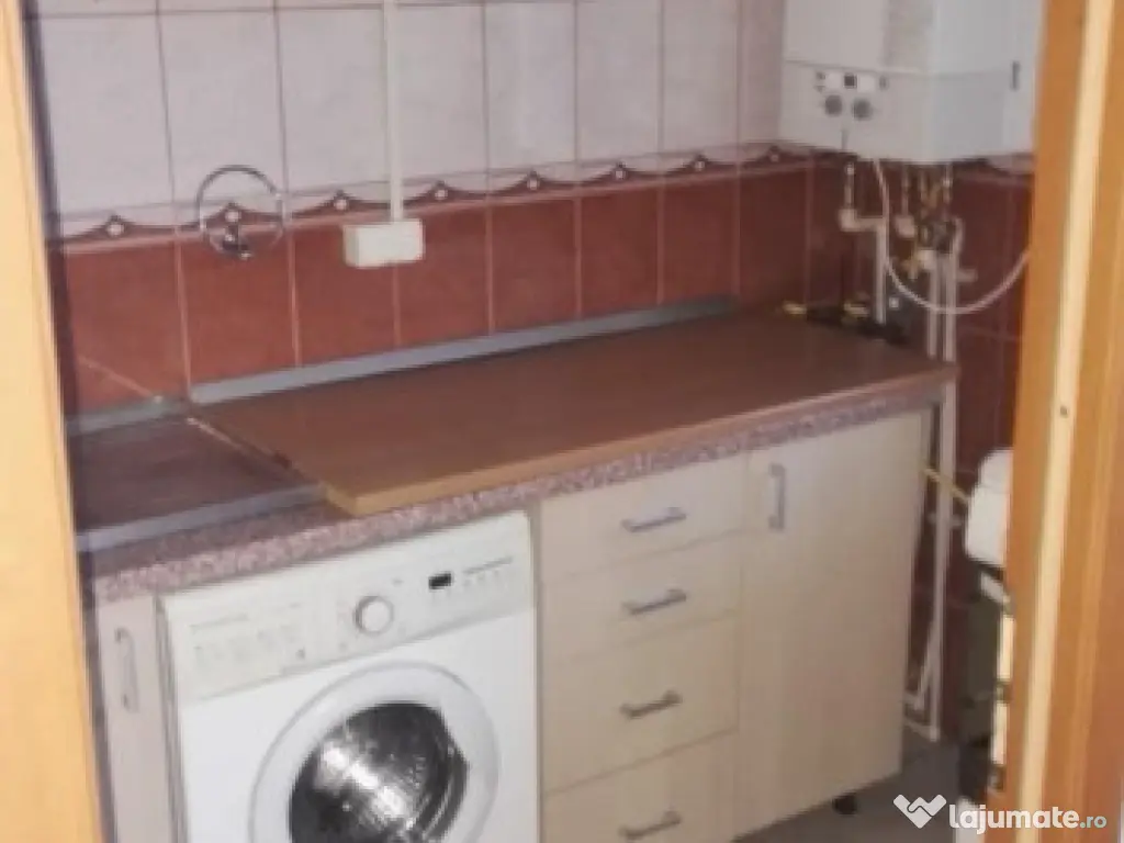 Garsonieră și curte Trivale Pitesti (reducere)