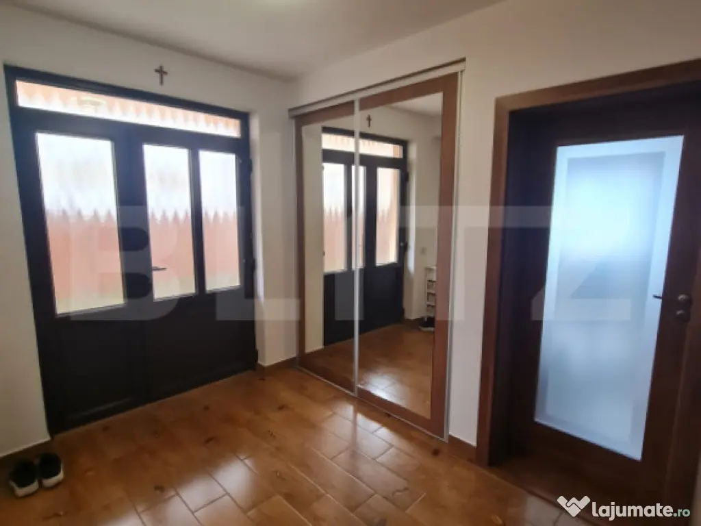 Casa tip duplex, 4 camere, 120 mp utili, zona Florilor 