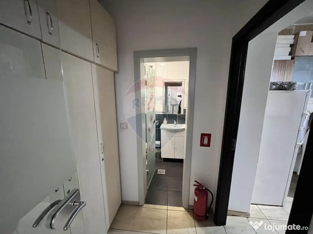 Vila de închiriat 6 camere Piata Victoriei 