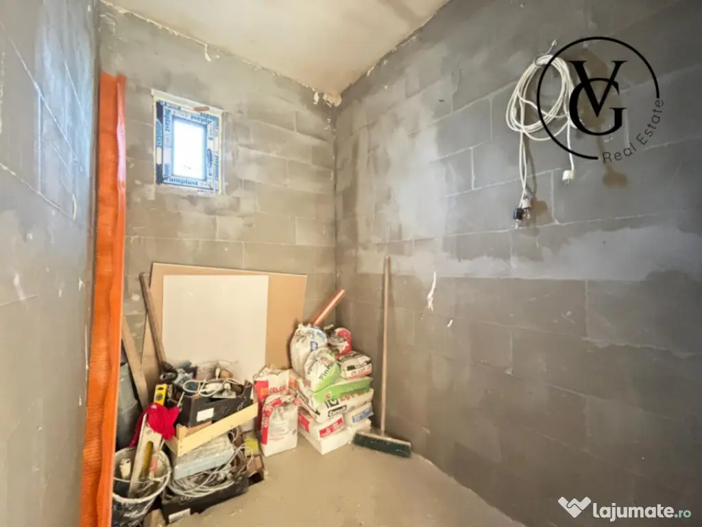 Casa la sol, 4 camere - 195 mp teren - Navodari - predare l 