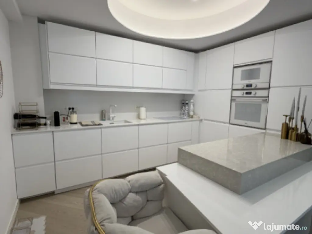 Apartament 3 camere mobilat lux | Cortina North | Parcare i 