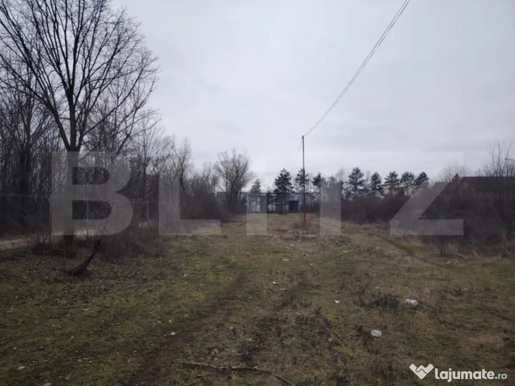 Teren intravilan2700 mp | Deschidere 22 m | SAGRICOM 