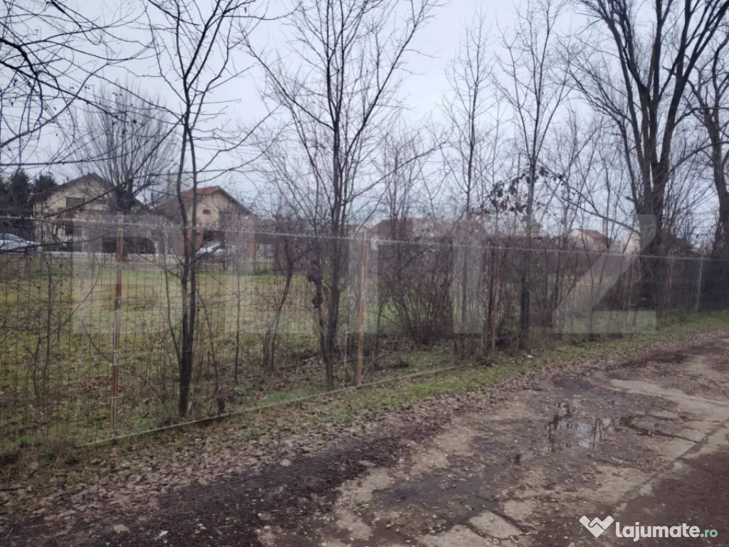 Teren intravilan2700 mp | Deschidere 22 m | SAGRICOM 