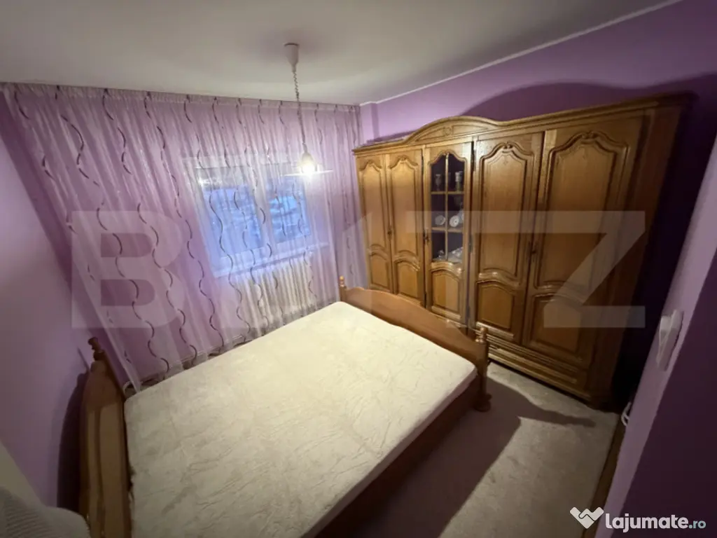 Apartament 3 camere decomandat, 70 mp, zona Cetate 