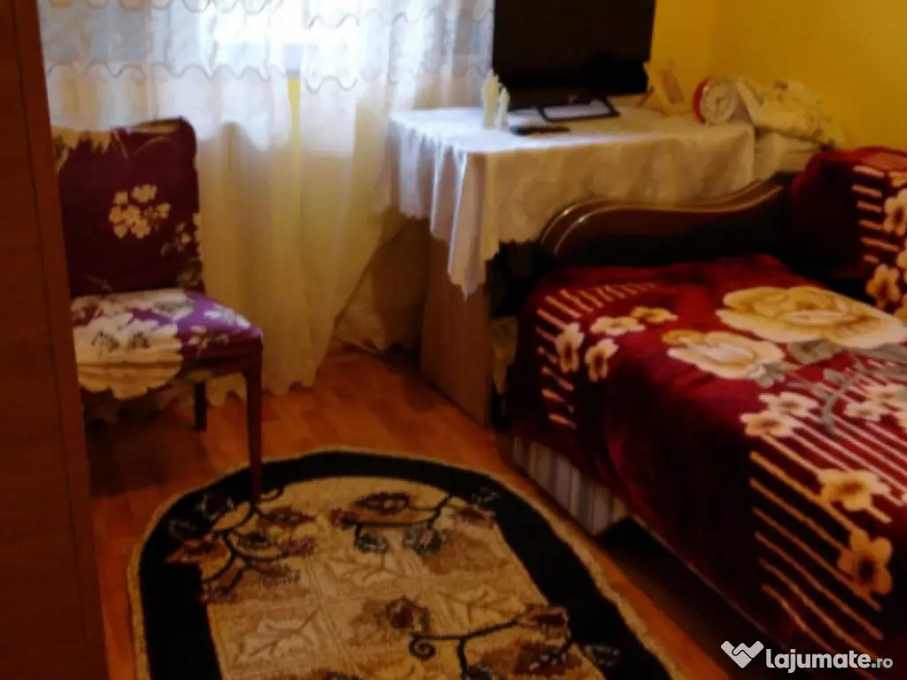 - Apartamwent 2 camere confort 2, etaj 3/4, cartier Apollo. 