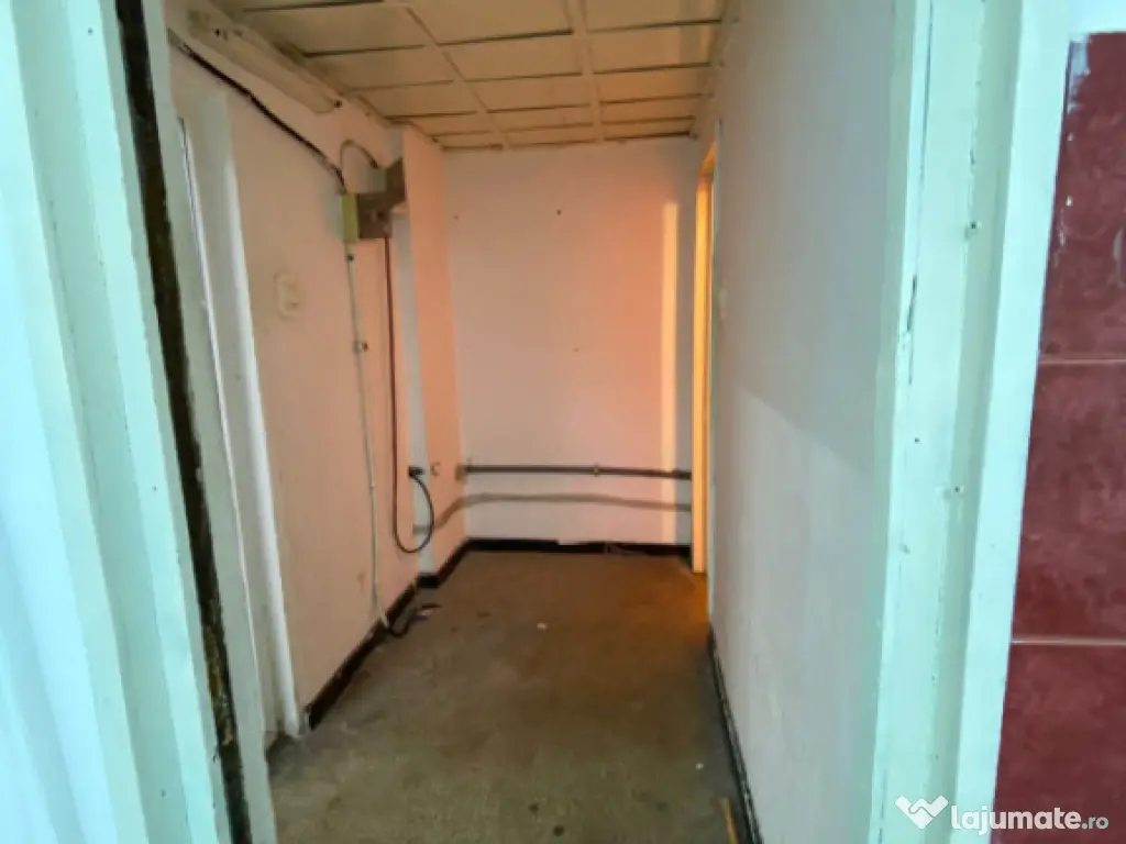 Spațiu comercial central, 40 mp + 10 depozit, Calea Bucure?