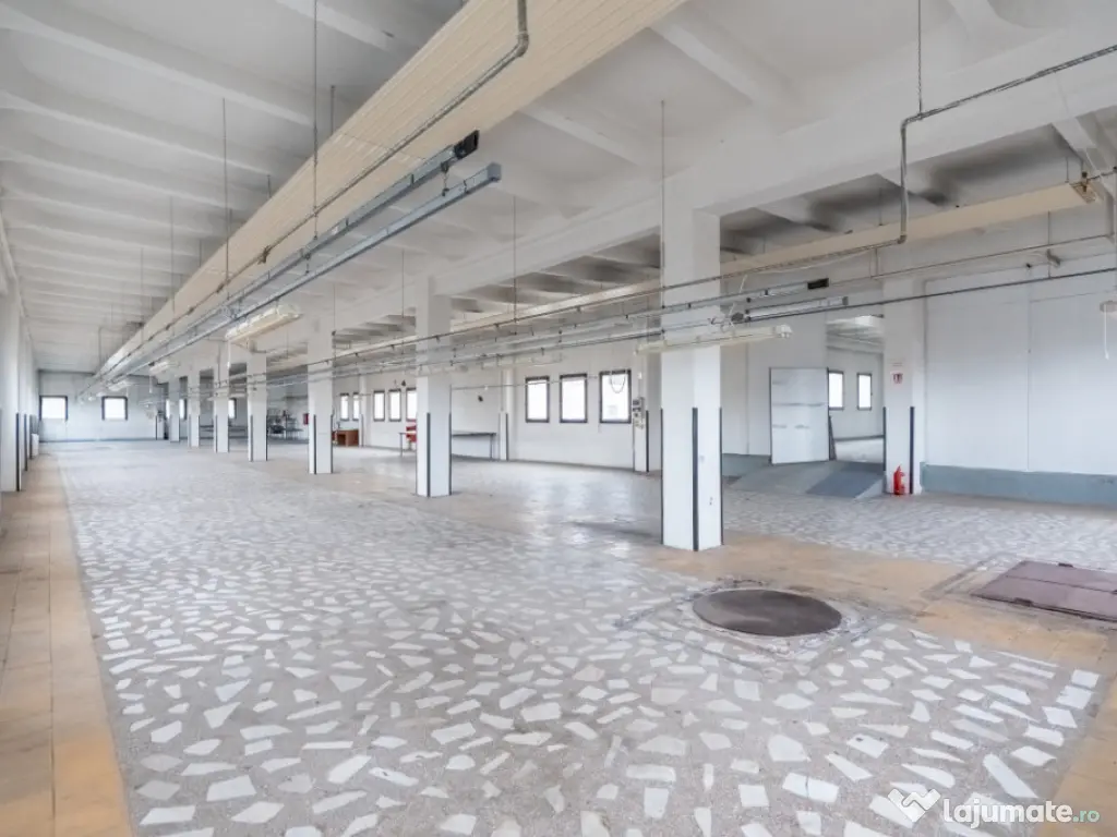 Spatiu industrial/comercial P+1, 3400 mp utili, teren 4000 m 