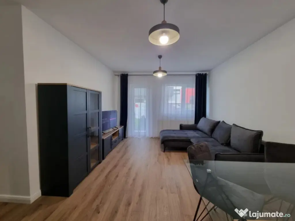 Apartament 2 camere, decomandat - zona Bartolomeu