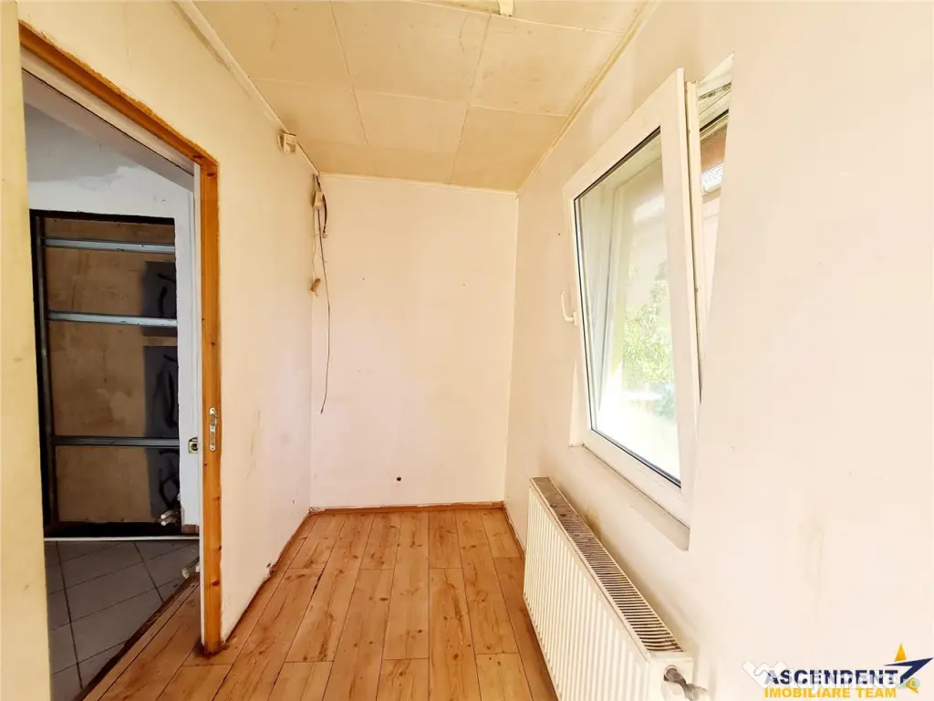 Spatiu pretabil activitati - birouri ateliere copii etc. acc