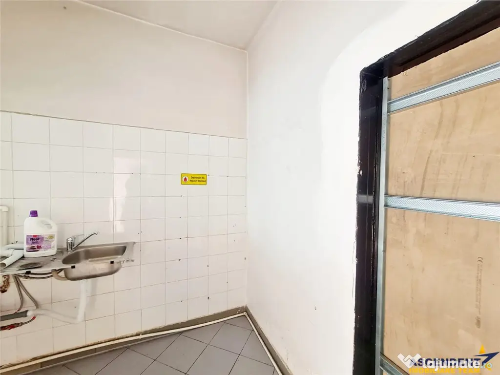 Spatiu pretabil activitati - birouri ateliere copii etc. acc