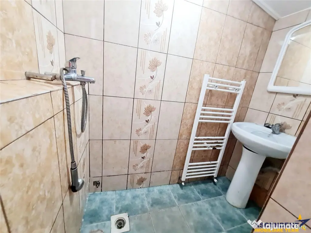 Spatiu pretabil activitati - birouri ateliere copii etc. acc