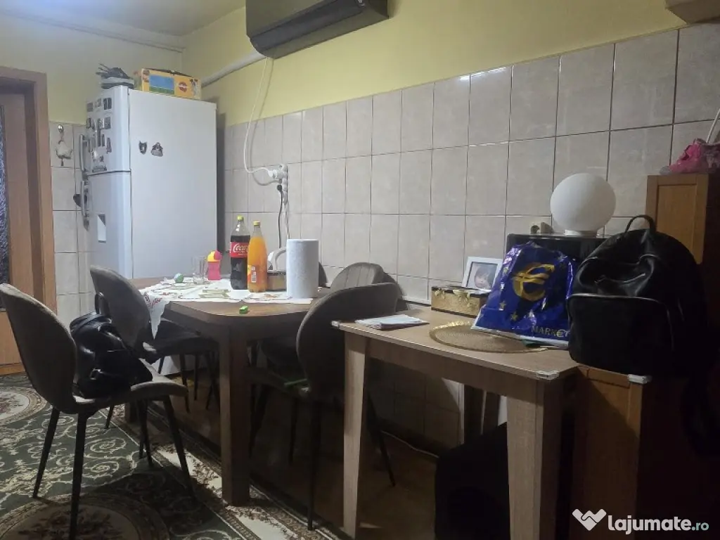 Apartament 3 camere decomandat in Deva, zona Balcescu 