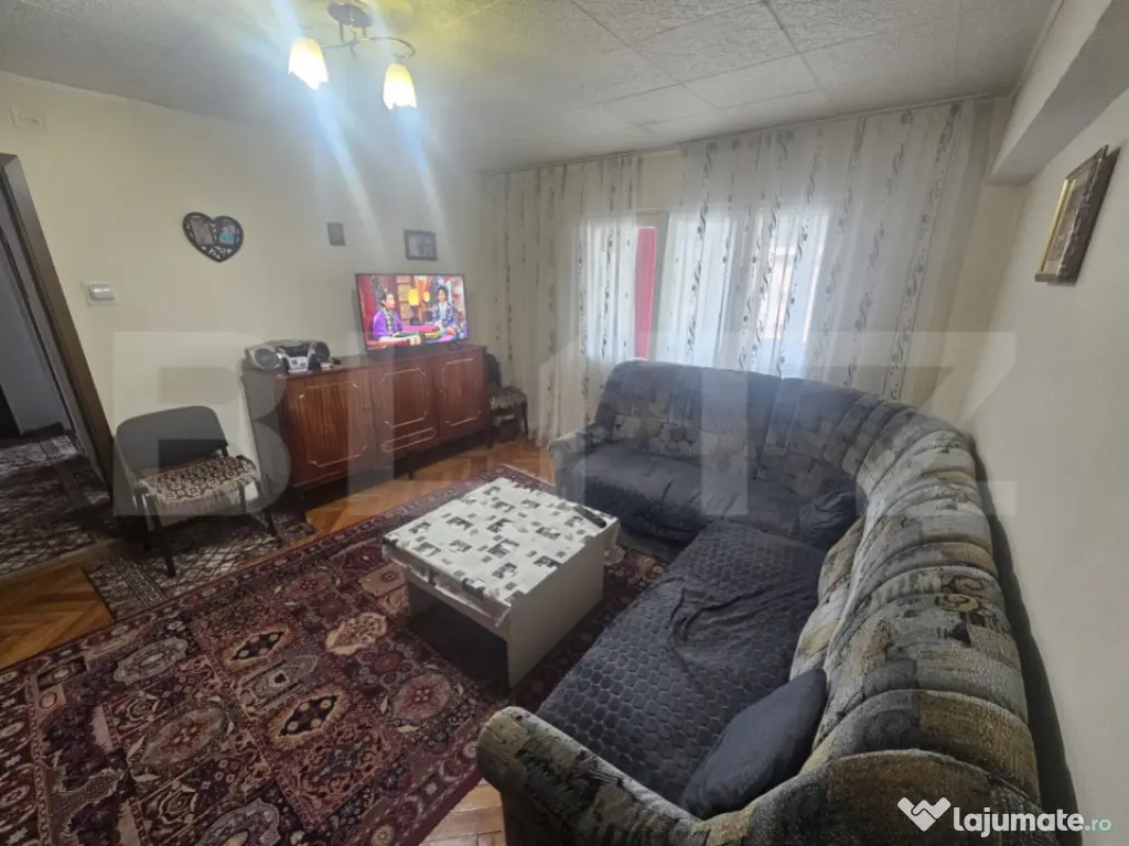 Apartament de vanzare 4 camere - Beclean 