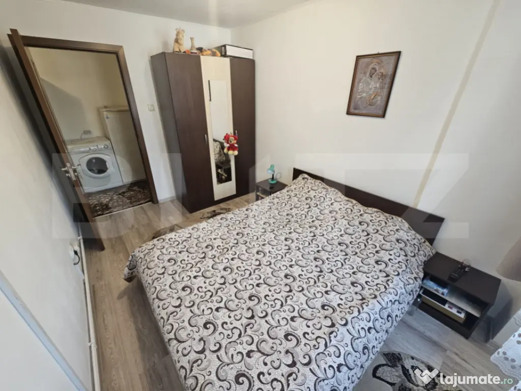 Apartament de vanzare 4 camere - Beclean 
