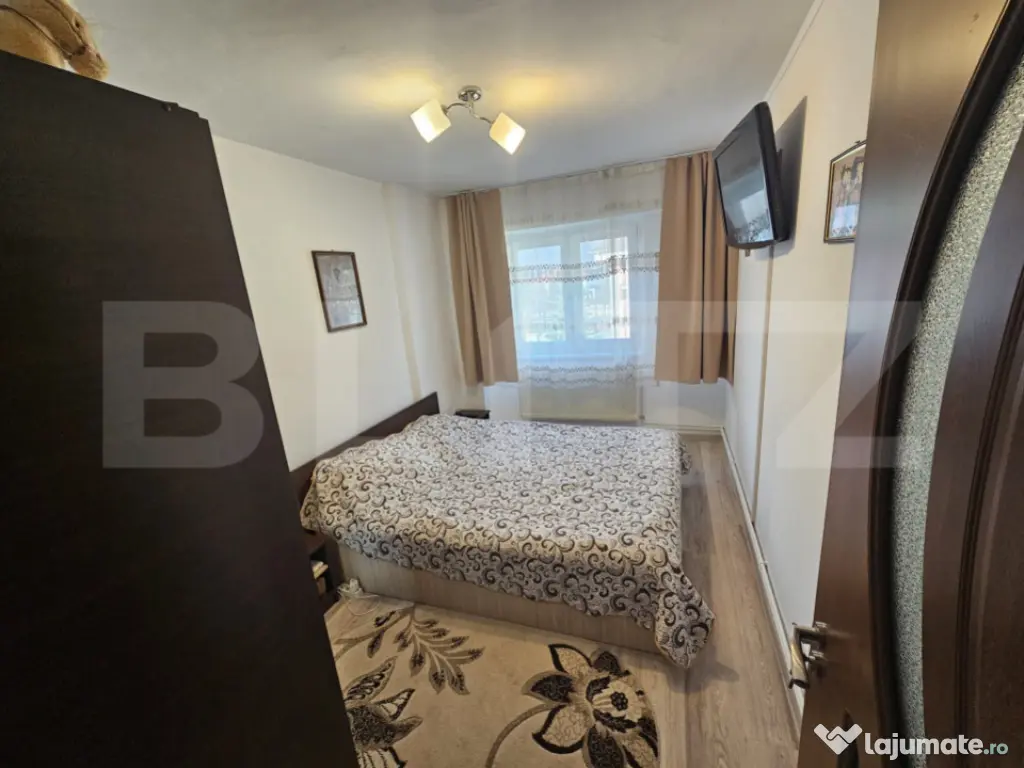 Apartament de vanzare 4 camere - Beclean 