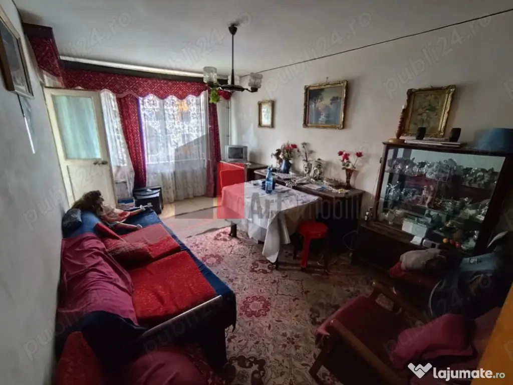 APARTAMENT 3 CAMERE-BARCA 