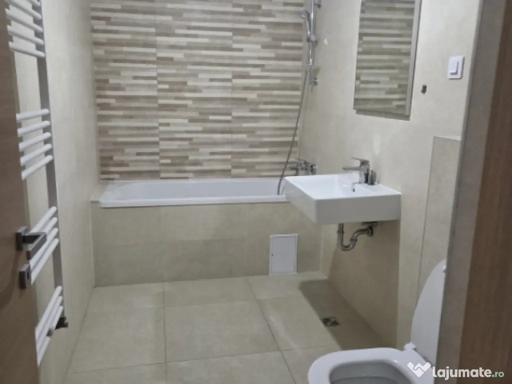 Apartament cu 2 camere decomandat, cu loc de parcare, pet fr