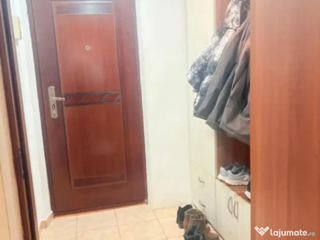 Garsoniera decomandata - zona Astra 