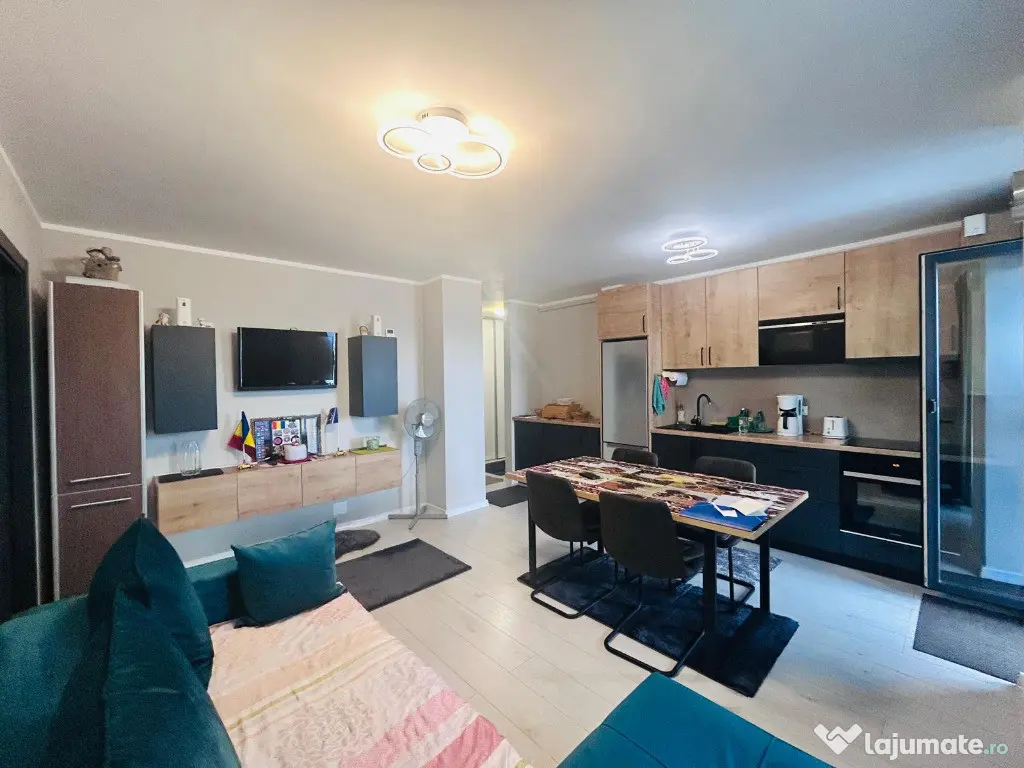 Apartament de 3 camere, zona METRO 