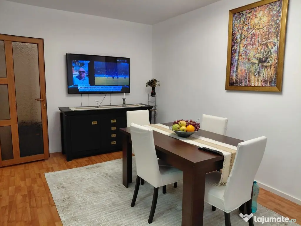 Apartament 4 camere, decomandat, etaj 3/4 - IC Frimu 