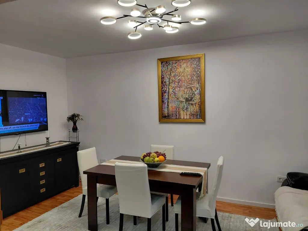 Apartament 4 camere, decomandat, etaj 3/4 - IC Frimu 